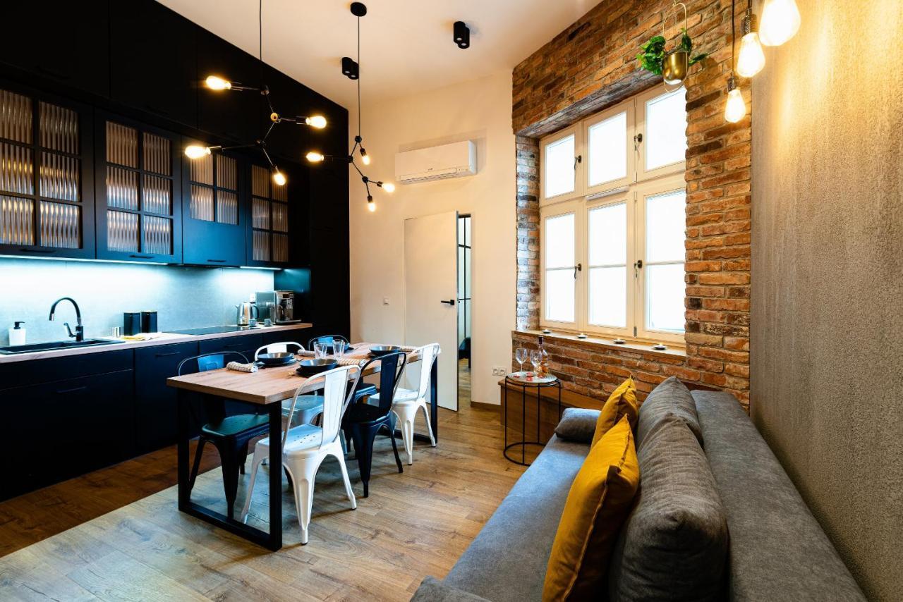 Large 75 M2 Apartment For 6 Guests Next To Wawel Castle Cracovie Extérieur photo