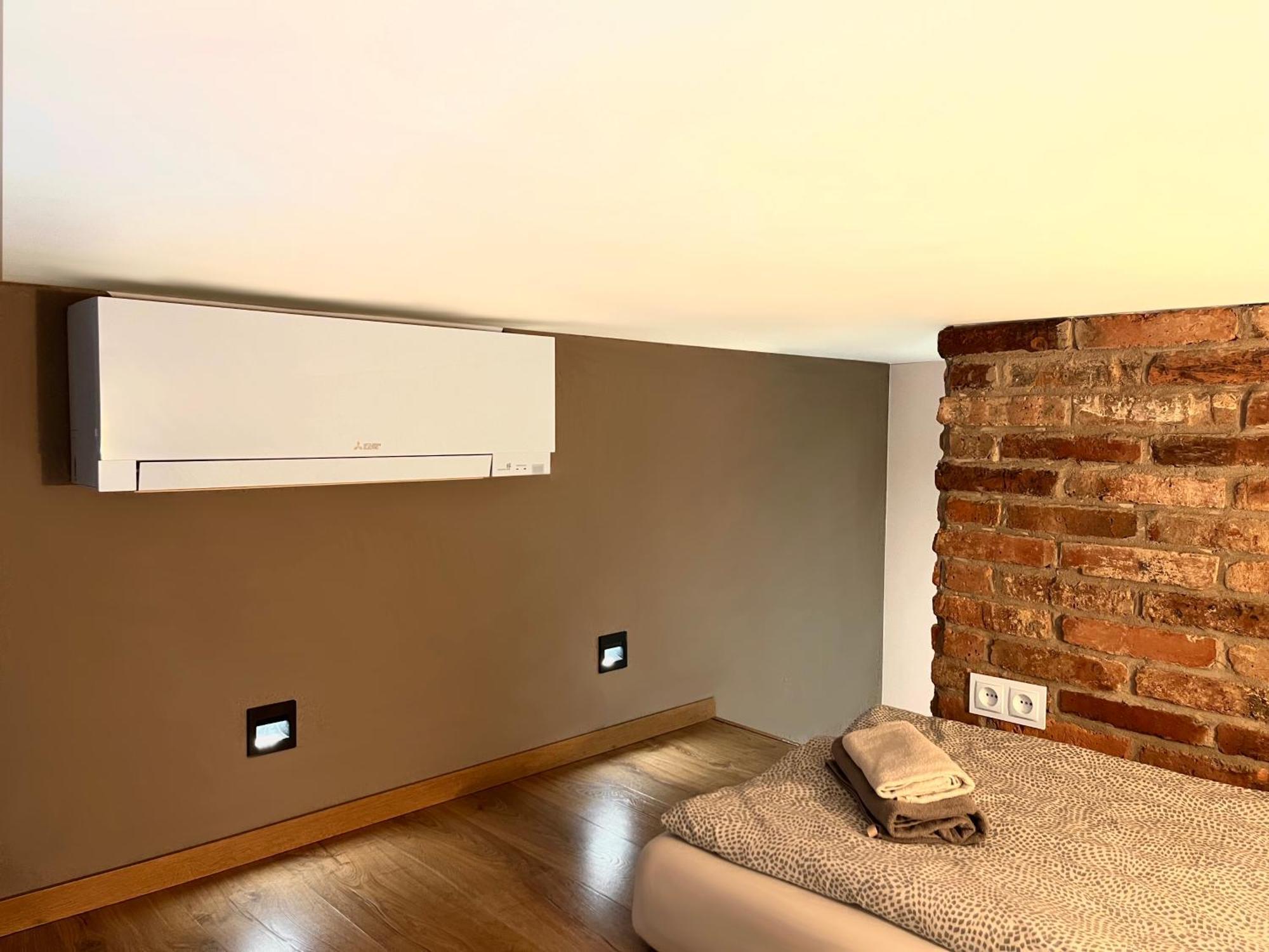 Large 75 M2 Apartment For 6 Guests Next To Wawel Castle Cracovie Extérieur photo
